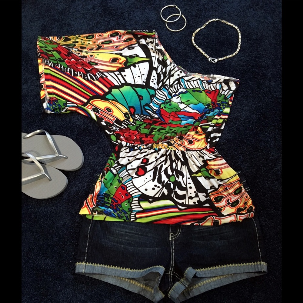 💵★FAST SHIPPING★💵 Off The Shoulder Colorful Top